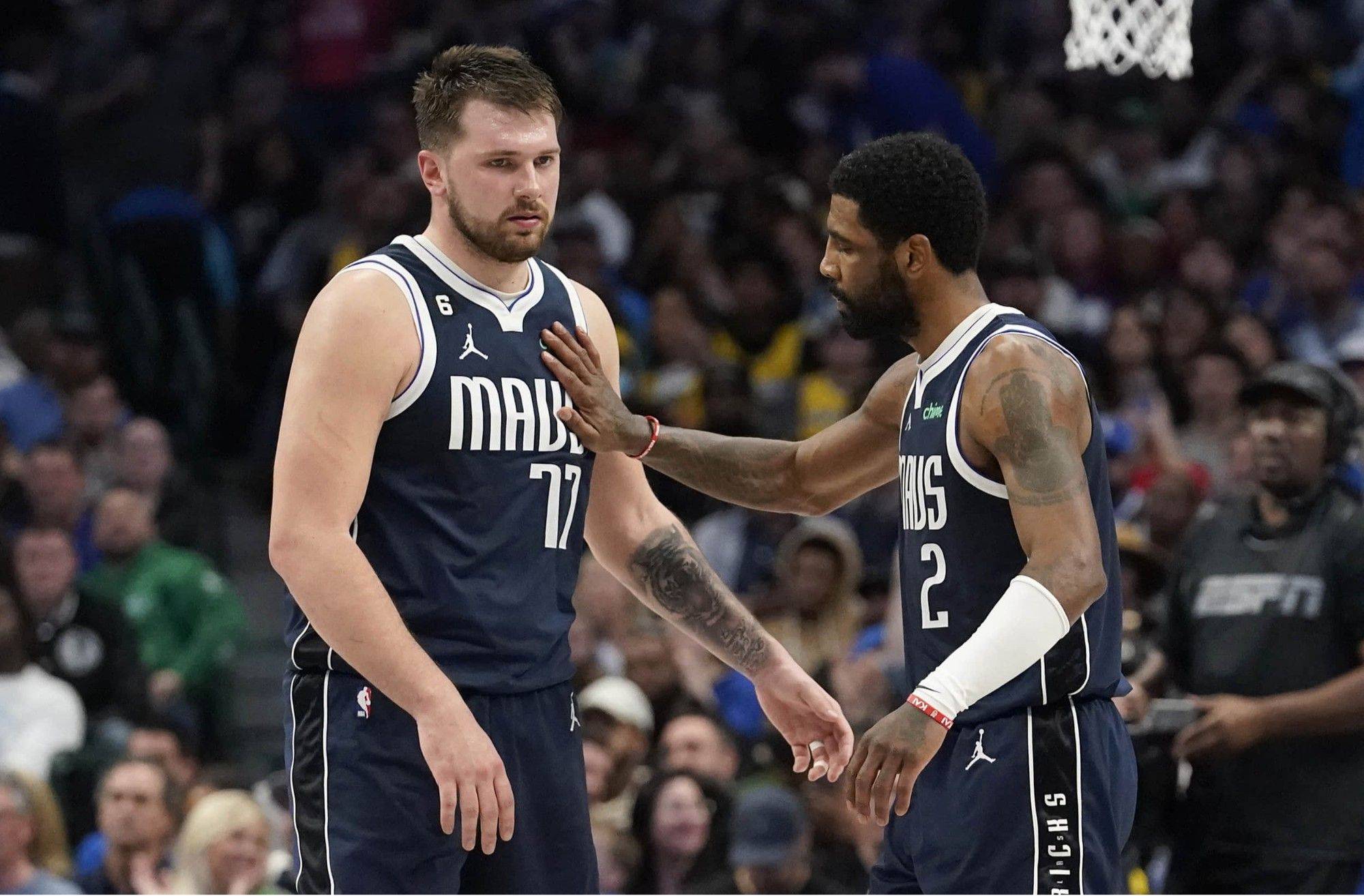 巴特勒在独行侠比赛中关键助攻，惊险取胜引发热议！的简单介绍